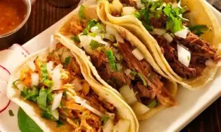 TAMALES Y COMIDA MEXICANA