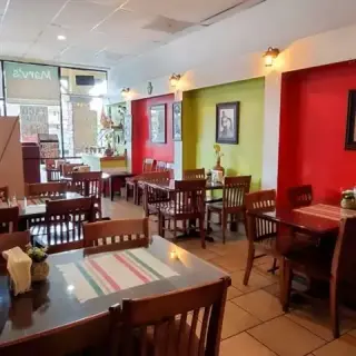 TAMALES Y COMIDA MEXICANA