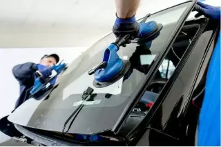 AUTO GLASS REPAIR SERVICES