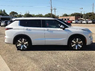 Mitsubishi Outlander 2025 SEL 4 puertas SUV