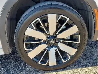 Mitsubishi Outlander 2025 SEL 4 puertas SUV