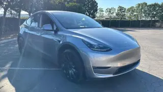 Tesla Model Y 2024 AWD Performance 4p Crossover