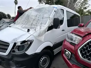 AUTO BODY & REPAIR
