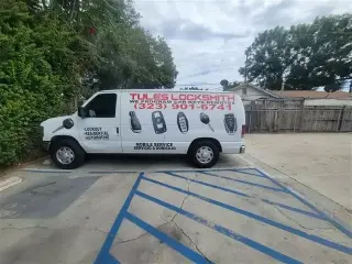 CERRAJERO DE AUTOS Y CASAS
