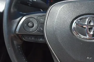 Toyota Corolla 2022 XLE 4dr Sedán