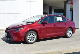 Toyota Corolla 2022 XLE 4dr Sedán