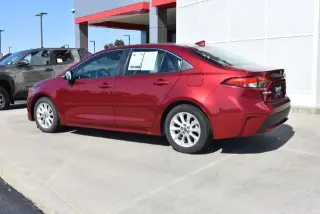 Toyota Corolla 2022 XLE 4dr Sedán