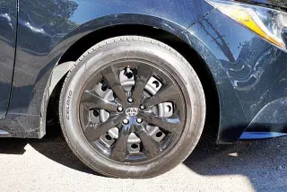 Toyota Corolla 2024 LE 4p Sedan