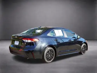 Toyota Corolla 2024 LE 4p Sedan
