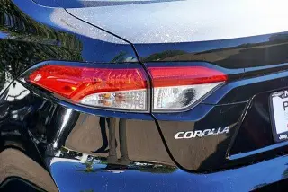 Toyota Corolla 2024 LE 4p Sedan