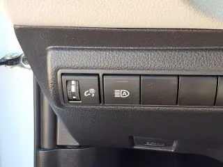 Toyota Corolla 2025 FX 4dr Sedán