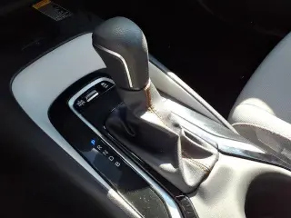 Toyota Corolla 2025 FX 4dr Sedán
