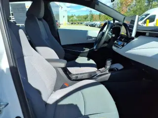 Toyota Corolla 2025 FX 4dr Sedán
