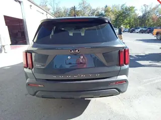 SUV Kia Sorento 2021 AWD LX 4dr
