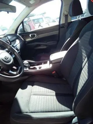 SUV Kia Sorento 2021 AWD LX 4dr
