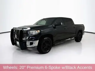 Toyota Tundra 2018 4x4 SR5 4dr CrewMax Cab Pickup SB (5.7L V8 FFV)