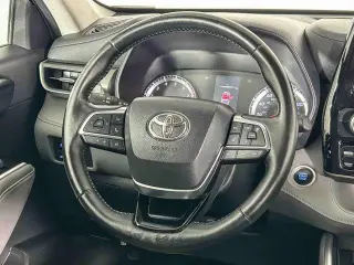 Toyota Highlander 2021 LE 4dr SUV