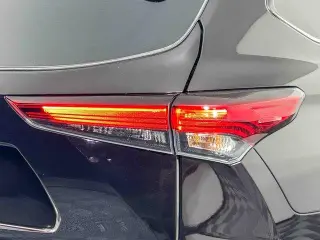 Toyota Highlander 2021 LE 4dr SUV