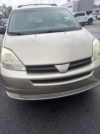 Toyota Sienna 2004 CE 8 Pasajeros 4dr Mini-Van