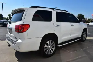 Toyota Sequoia 2017 4x4 Limited 4p SUV FFV