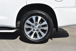 Toyota Sequoia 2017 4x4 Limited 4p SUV FFV
