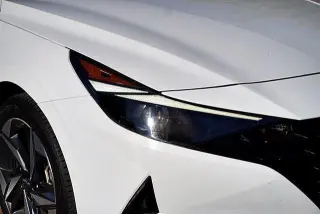 Hyundai ELANTRA 2023 SEL 4p Sedan
