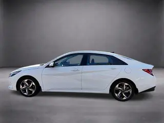 Hyundai ELANTRA 2023 SEL 4p Sedan