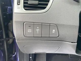 Hyundai ELANTRA 2012 GLS sedan de 4 puertas 6M