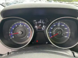 Hyundai ELANTRA 2012 GLS sedan de 4 puertas 6M