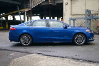 Ford Fusion Hybrid 2017