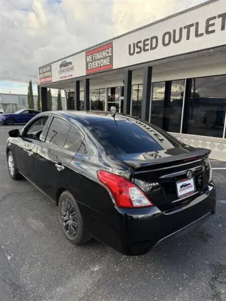 2017 Nissan Versa