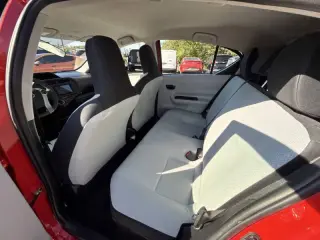 Toyota Prius c del año 2013