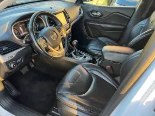2017 Jeep Cherokee