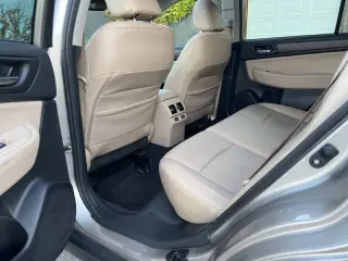 Subaru Outback 2016