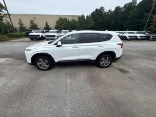 Hyundai SANTA FE 2022 SE 4dr Crossover (lanzamiento a mitad de año)
