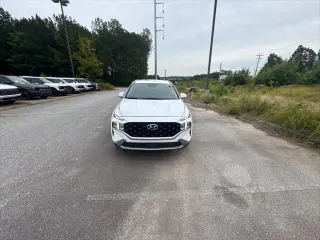 Hyundai SANTA FE 2022 SE 4dr Crossover (lanzamiento a mitad de año)