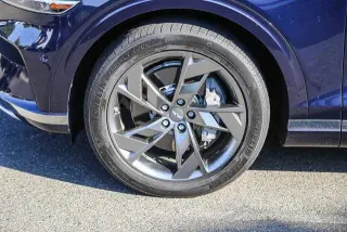 Genesis Electrificado GV70 2024 AWD Avanzado 4p SUV