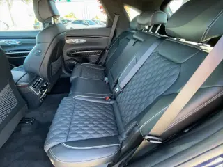 Genesis GV70 2024 AWD 3.5T Sport 4 puertas SUV