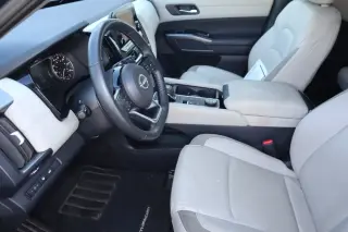 Nissan Pathfinder 2024 AWD SL 4dr SUV