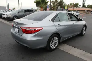 2017 TOYOTA CAMRY