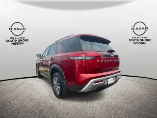 Nissan Pathfinder 2024 AWD SL 4dr SUV