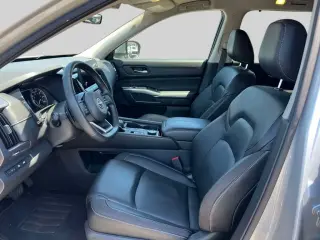 Nissan Pathfinder 2023 AWD SL 4p SUV