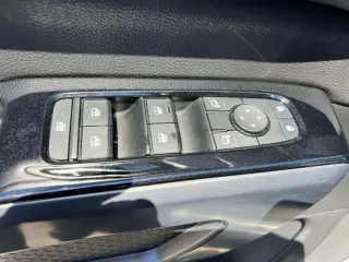Nissan Pathfinder 2023 AWD SL 4p SUV