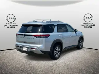 Nissan Pathfinder 2023 AWD SL 4p SUV