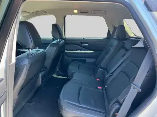 Nissan Pathfinder 2023 AWD SL 4p SUV