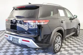 Nissan Pathfinder 2025 SL 4dr SUV