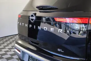 Nissan Pathfinder 2025 SL 4dr SUV