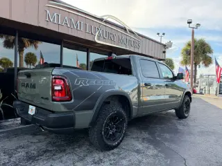 2026 Ram 1500 CREW CAB
