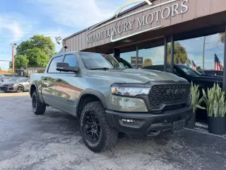 2026 Ram 1500 CREW CAB