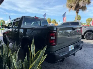 2026 Ram 1500 CREW CAB